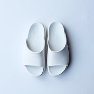 dansko�i�_���X�R�j�f���B�� �z���C�g�bDEVYN WHITE Molded �x�[�W�� �J�W���A�� ������� ���J�o���[�T���_��