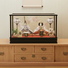 雛人形 おしゃれ ひな人形 ケース飾り しのぶ 平安豊久 2026年度新作 特典付 名前札 被布 初節句 お祝い 桃の節句 親王飾り 二人飾り 桜刺繍 バック刺繍 小三五 ガラスケース コンパクト ミニサイズ 53cm mo-301