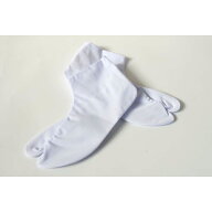 白足袋 子供用 3枚鞐 キッズこはぜ付きサイズ：13〜20cm素材　表：綿100％　裏：綿100％　底：綿100％（…