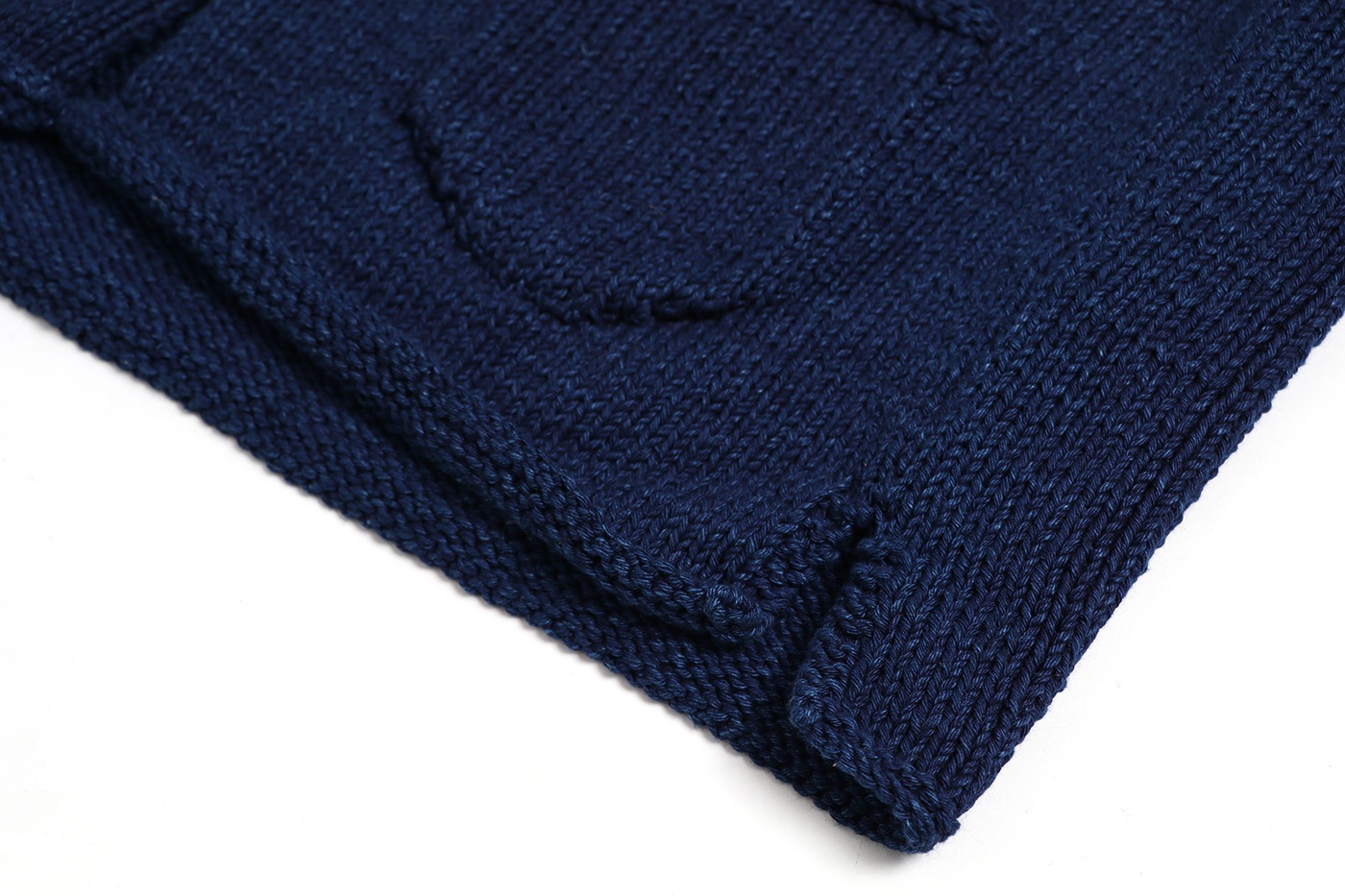 INVERALLAN インバーアラン ベスト コットンニットベスト メンズ レディース デニムヤーン 手編み ハンドニット コットン100％  アランニット スコットランド製 Denim Yarn Cotton Knit Vest | MAVAZI（インポートクロージング）