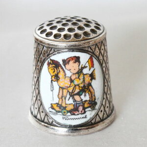 Hummel 킢̑ŐF ؔnƏN Prayer Before Battle vC[ rtHA og 1983N 蔭s ~ebh GfBV t q ARSА Vo[v[g Vu wт v