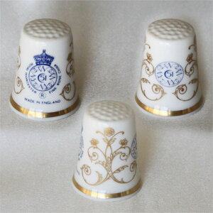 C E[X^[ Royal worcester Hallmark of WGPH E̖q z[}[N@t@Ng[}[N TCC Vu RN^[Y Nu wʂ The Hallmarked Thimbles of the World's Great Porcelain Houses y