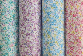 スケア 生地 花柄 フラワー 小花 シーチング 綿100% 約110cm巾 【50cm以上10cm単での販売】