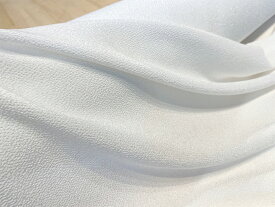 1m単位切売り シボの美しいポリエステルちりめん白生地 110cm幅 純白ホワイト テーブルクロス 店舗ディスプレー 室内室内装飾向き しなやかな風合い 清涼感のある婦人服素材 白ビジャブ 純白カーテン 手芸 洗濯しても縮みません 黄ばみません ポリエステル100% 日本製