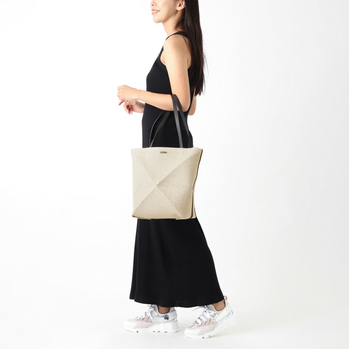 楽天市場】ロエベ LOEWE トートバッグ ベージュ レディース a779g50x34 