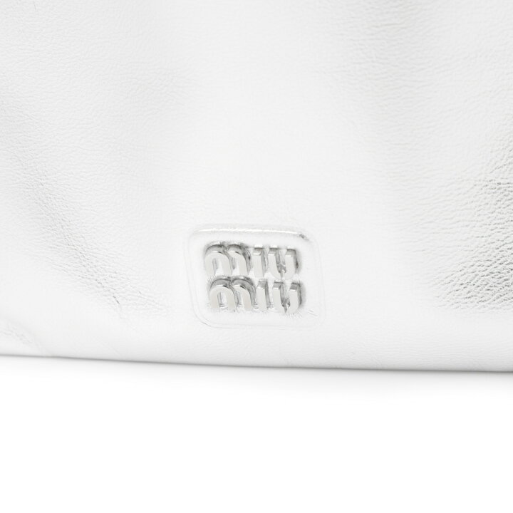 楽天市場】ミュウミュウ miu miu ポーチ ミニバッグチャーム シルバー 