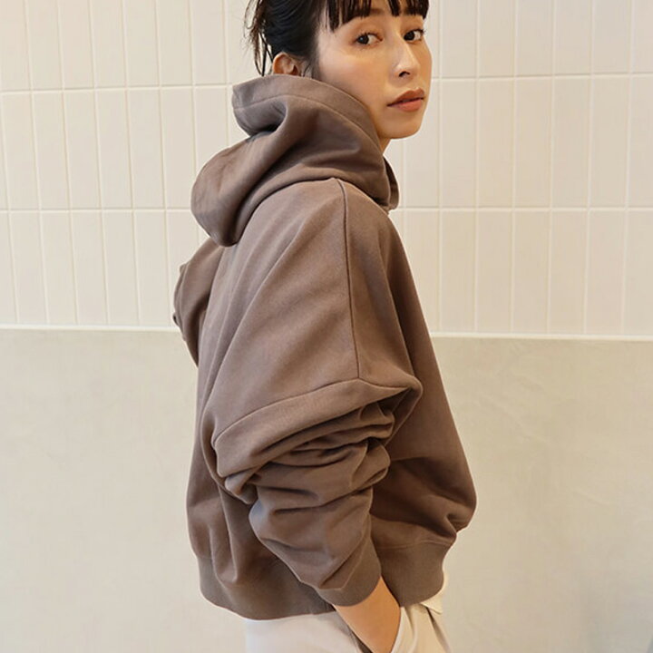 楽天市場】【SALE！】【即納】バック刺繍ロゴフーディ CREDONA  