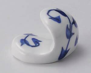 【まとめ買い10個セット品】和食器 ロ292-278 まゆ型染付唐草箸衣【キャンセル/返品不可】【厨房館】