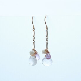 程よい存在感で可愛い！【ローズクオーツ×淡水ピアス】mm1195