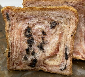 メイズテーブル チョコ苺1斤 スイーツデニッシュ1斤 京都デニッシュ 食パン 生 食パン セット ハンドメイド 高級 優雅 人気 お取り寄せ ギフト 贈り物 売れてる 京都 八幡 送料無料商品の【