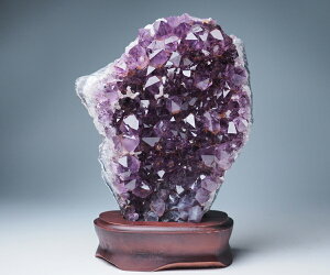アメジストクラスター 1950g 台座付き ブラジル産【一点もの】紫水晶 アメシスト