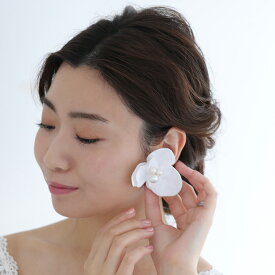 楽天市場 胡蝶蘭 イヤリング レディースジュエリー アクセサリー ジュエリー アクセサリーの通販