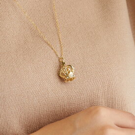 【最大10％OFFクーポン！】ロングネックレス レディース k18gp 30代 日本製 ペンダント 大ぶり ロング ネックレス カジュアル おしゃれ ゴールド マグネット クラスプ クラウン 王冠 金属アレルギー対応