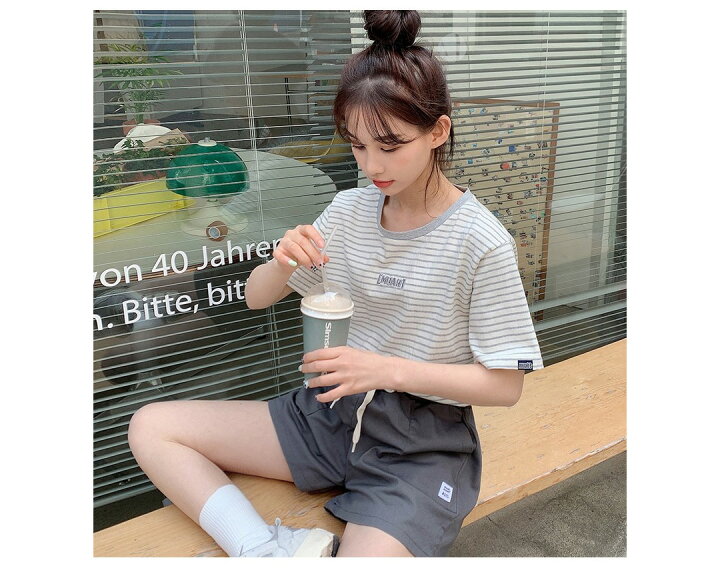 Muahmuah ムーアムーア 正規品 オーバーフィットストライプ Tシャツ 全4色ムアムア 韓国 韓国ブランド 韓国ファッション トップス ボーダー ロゴ レディース 服 女子 女性 ストリート 秋 長袖 大注目 Muahmuah ムーアムーア 正規品 オーバーフィットストライプ Tシャツ 全4色ムアムア 韓国 韓国ブランド 韓国ファッション トップス ボーダー ロゴ レディース 服 女子 女性 ストリート 秋 長袖 大注目
