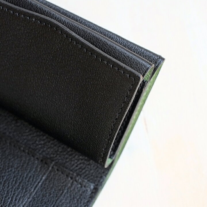 楽天市場】財布 ミニ財布 コンパクト HEDI. 革財布 S ブラック 三つ折り財布 黒 レディース メンズ ハンドメイド 小さい シンプル おしゃれ バイカラー 革 本革 レザー 日本製 ミニウォレット バイカラー 機能性 30代 40代 : インテリア雑貨mercato メルカート 楽天市場】財布 ミニ財布 コンパクト HEDI. 革財布 S ブラック 三つ折り財布 黒 レディース メンズ ハンドメイド 小さい シンプル おしゃれ バイカラー 革 本革 レザー 日本製 ミニウォレット バイカラー 機能性 30代 40代 : インテリア雑貨mercato メルカート