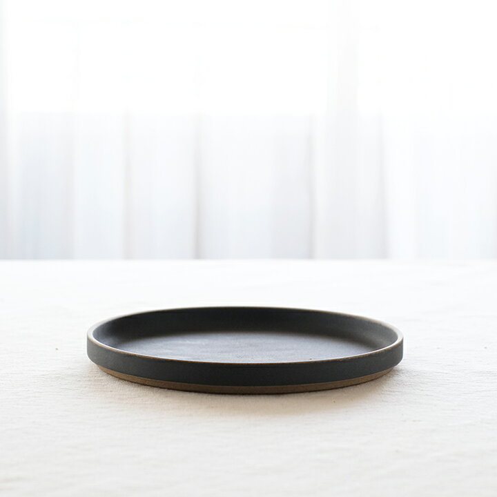 楽天市場】HASAMI PORCELAIN ハサミポーセリン Plate プレートHPB004 お皿 ブラック 黒メイン皿 ワンプレート 波佐見焼 日本製 収納 陶器 キッチン 西海陶器 磁器 ギフト プレゼント 電子レンジOK 食洗機OK 北欧おしゃれ デザイン : インテリア雑貨mercato メルカート 楽天市場】HASAMI PORCELAIN ハサミポーセリン Plate プレートHPB004 お皿 ブラック 黒メイン皿 ワンプレート 波佐見焼 日本製 収納 陶器 キッチン 西海陶器 磁器 ギフト プレゼント 電子レンジOK 食洗機OK 北欧おしゃれ デザイン : インテリア雑貨mercato メルカート