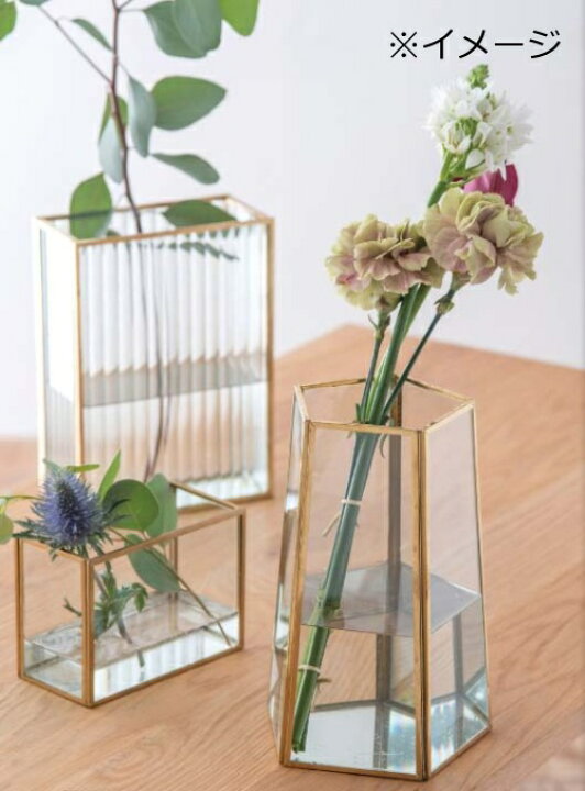 楽天市場 花瓶 フラワーベース フレームフラワーベース ソリッド ガラス ブラス 角型 ゴールド Posh Living ポッシュリビング ガラスアンティーク風 ボトルベース 花瓶 花瓶 一輪挿し 木 花 フラワー おしゃれ インテリア ドライフラワー メルシープレゼント