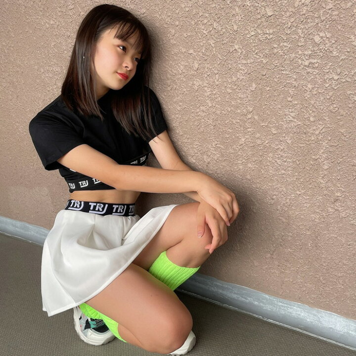 女子小学生 太もも  楽天市場】ミニスカート プリーツスカート 女の子 子供服 キッズ 無地 ハイウェスト ロゴテープ レッド ホワイト 赤色 白色 110cm 120cm  130cm 140cm 150cm 160cm 170cm ダンス衣装 ヒップホップ チアリーダー ジュニア スカート チア チアガール ガールズ  ジュニア ...