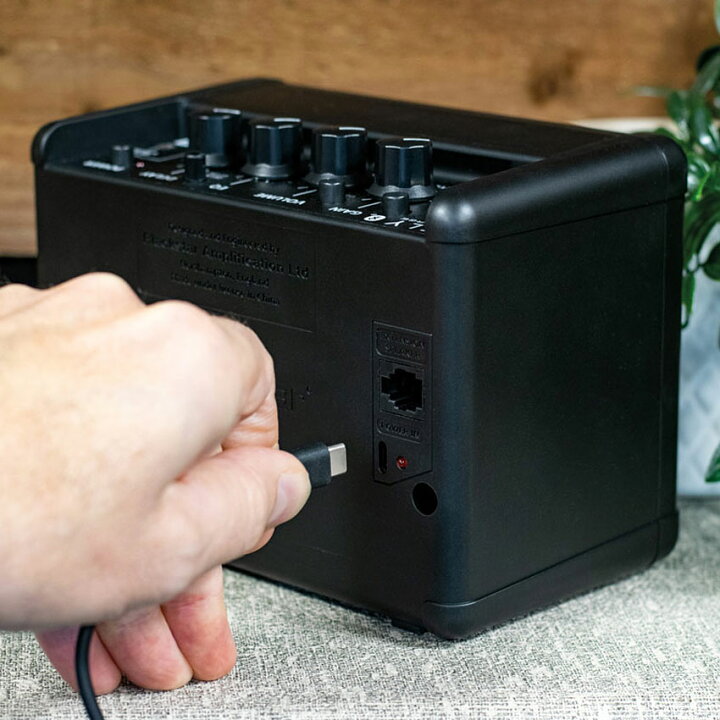 楽天市場】Blackstar ミニギターアンプ FLY 3 CHARGE BLUETOOTH 