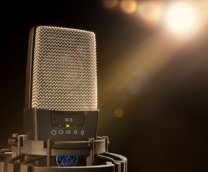 楽天市場】AKG C414 XLS-Y4 (重厚感あるTAMA製ブームマイクスタンド 