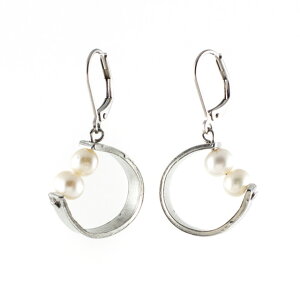 アンマリーシャニョン 淡水パール 使用 小さい シンプル デザイン ピアス イヤリングに交換出来ます 金属アレルギーにやさしい インポート アクセサリー 真珠 メタリック Vibration 2019 コレク