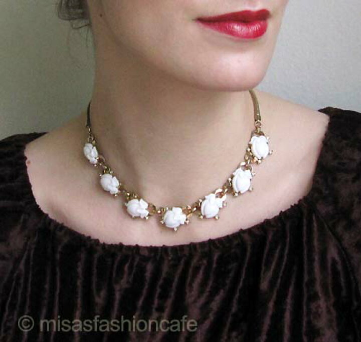 楽天市場】Trifari トリファリ ガラスの花ネックレス Vintage necklace  