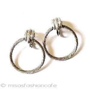 Trifari@gt@@CO@⃍[vEt[v@@re[W@VintageE@AeB[N@ANZT[@Be[WRX`[WG[@a̎s@v[g@MtgyCO