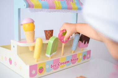 楽天市場 楽天ポイント10倍 送料無料 22000個突破 マザーガーデン 野いちごままごと アイスクリーム サーバー付き アイスクリーム ショップ 屋さん おもちゃ おままごと ままごと お家遊び 室内あそび おうち遊び 3歳 マザーガーデン