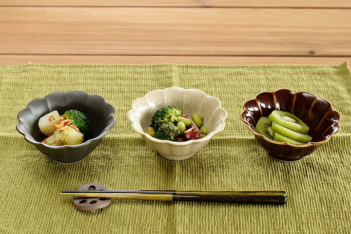 楽天市場 食器 和食器 おしゃれ 小鉢 9色菊形小鉢 モダン 美濃焼 花型 花形 ボウル 小付け 菊型 アウトレット カフェ風 おしゃれ食器の通販m Home Style
