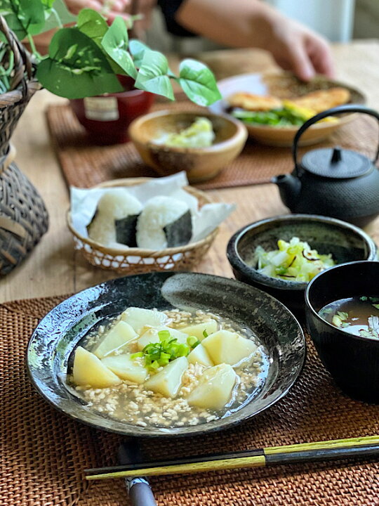 楽天市場】食器 和食器 おしゃれ 皿 取り皿 （20cm）深さが嬉しい 