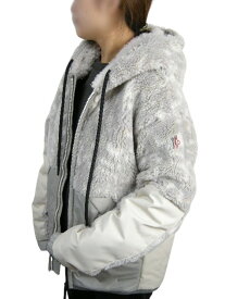 【MONCLER/モンクレール/GRENOBLE/グルノーブル/MAGLIA CARDIGAN/ボアフリースジャケット/ZIP CAMO HOODED FLEECE BOA JKT/フリースパーカー/ナイロンジャケット/メンズ/2022-2023AW/秋冬/F90/グレー系/ライトベージュ系/スノーカモ/迷彩/サイズM/L/XL/097-8G00002-899QE】