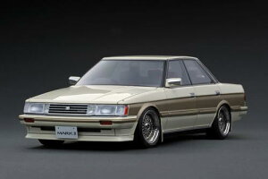 1/18 Toyota Mark2Grande (GX71) Pearl White/Gold