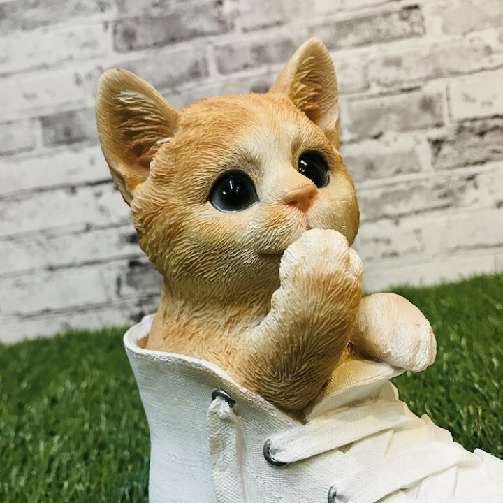 楽天市場 ベニーズキャット シューズイン 茶トラ白 猫 置物 可愛い リアル アニマルオブジェ インテリア かわいいネコ 動物 子猫 仔猫 ガーデンオーナメント 玄関先 庭 雑貨 ミドリス 楽天市場店