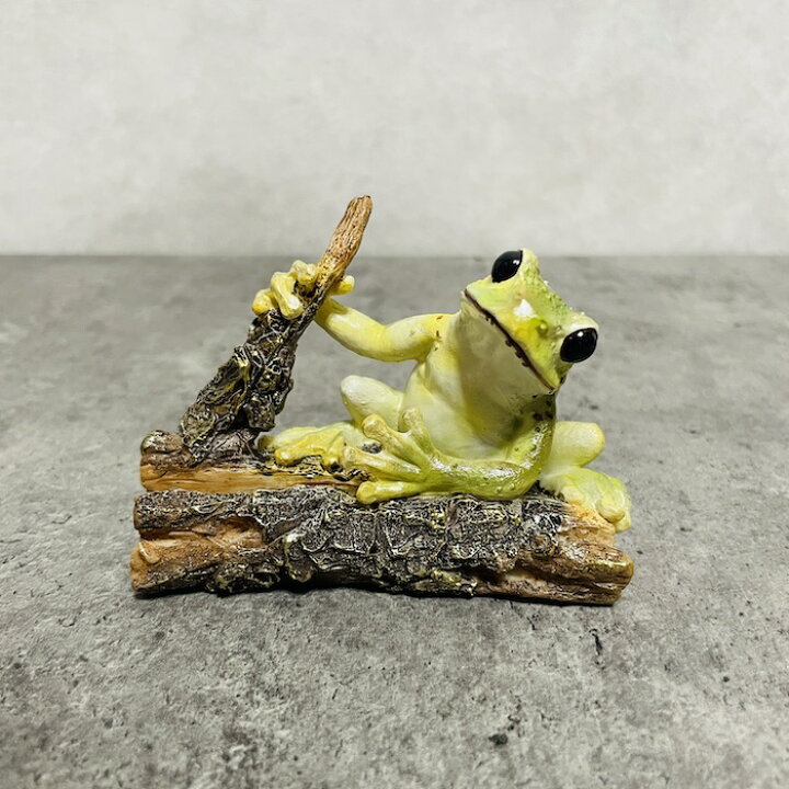 楽天市場】置物 カエル かわいい 名刺立て 蛙 縁起物 風水 woobia 