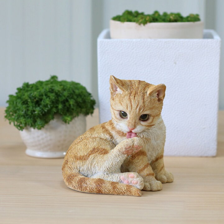 楽天市場】猫 置物 リアルでかわいい おしゃれ 大きい 後ろ足をなめる 