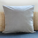 【2BUY200円OFFクーポン対象】クッションカバー ライトグレー 60cm　グレー 大きめ 送料無料 単品 無地 シンプル 灰色 モノトーン 白黒 クッション カバーベロア ベルベット ギフト おしゃれ cushion pillow 洗える