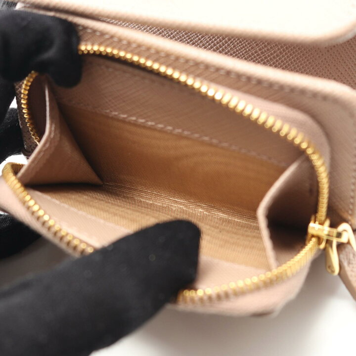 楽天市場】プラダ PRADA サフィアーノトライアングル 三つ折り財布  