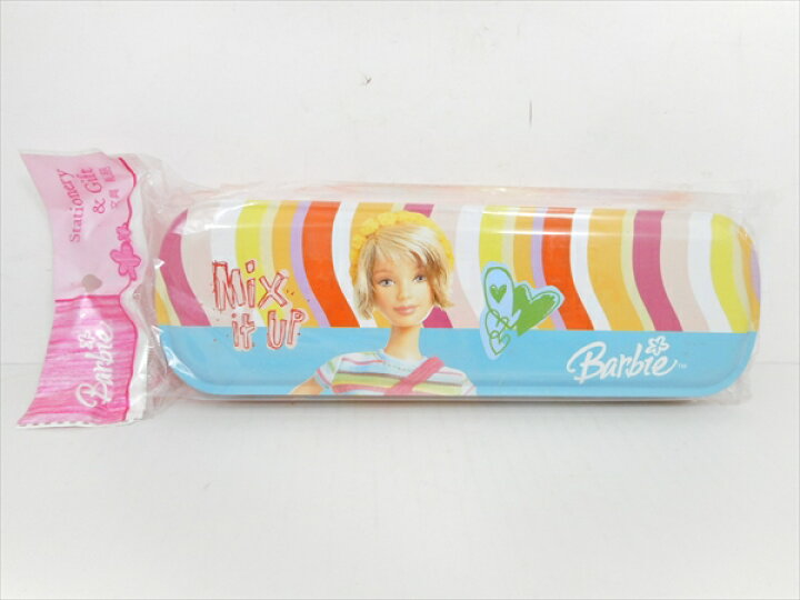 楽天市場 バービー Barbie 缶ケース 筆箱 小物入れ ペンケース 文房具 雑貨 かわいい ファンシー 人形 アメリカ雑貨 マイクのおもちゃ箱