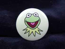 ◎【缶バッジ/Button badge】『 マペッツ カーミット フェイス / 缶バッジ 』バッジ バッチ PinBack Button Can badge カンバッジ　缶バッチ カンバッチ コレクション ファッション雑貨 アメ雑 雑貨