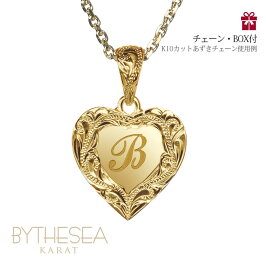 イニシャルネックレス