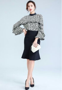 4F/60cm/ ^CgXJ[g@XJ[g@tBbg Ƃ @fB[X ʋ΃ItBX wɎ܎O OL 傫TCY   tH[} rWlX }[ChXJ[g