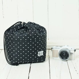 カメラバッグ　おしゃれ ふわふわソフトタイプ　カメラ用 12ポケットインナーバッグ　Мサイズ　カメラケース　/ ブラックドット