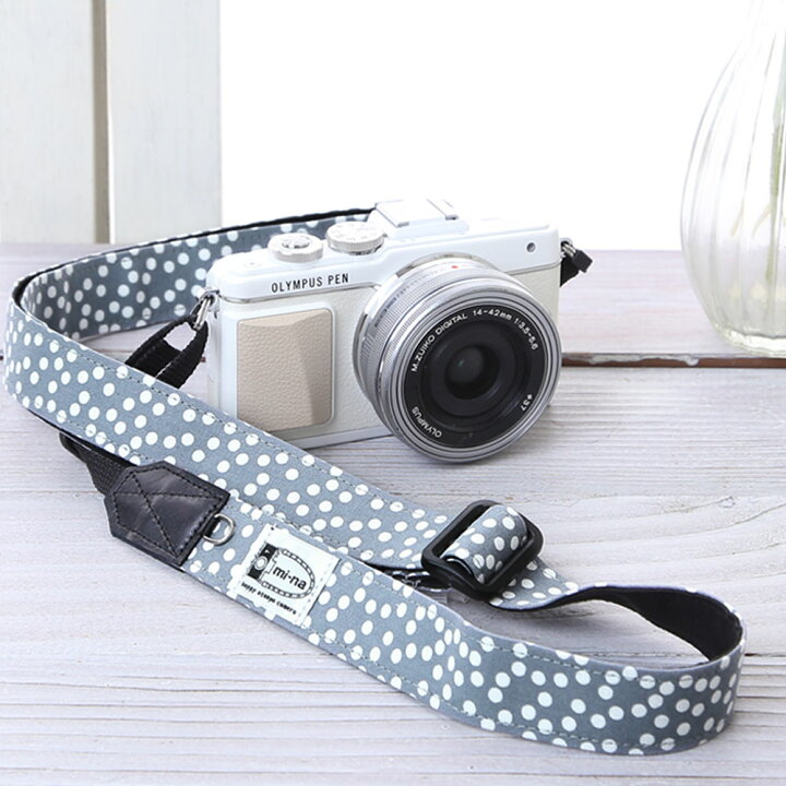 楽天市場 カメラストラップ 一眼レフ かわいい おしゃれ Mi Na ミーナ パーティクル 長さ調節タイプ ミーナ