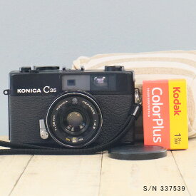 【整備済】【保証付 】　コニカ　KONICA C35　ブラック　S/N 337539（ケース・フイルム付セット）　フィルムカメラ　フイルムカメラ　【中古】