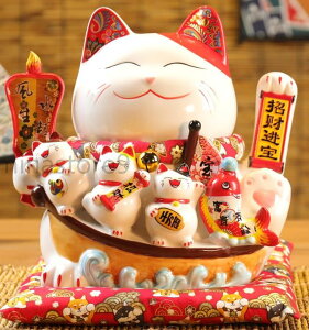 電動招き猫 白磁製 大型プレミアムモデル 座布団付 電池/充電 磁器製 まねき猫 手描き ハンドメイド かわいく手招きします ネコ ねこ 開店祝いや開業祝いに喜ばれます 自動で腕を振ります