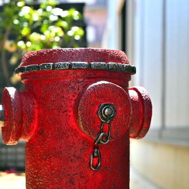 ニューヨークの消火栓　赤　鉢置物　プランター　鉢植え変わったプランター　お庭や玄関に。新築祝いなど、プレゼントにもどうぞ。