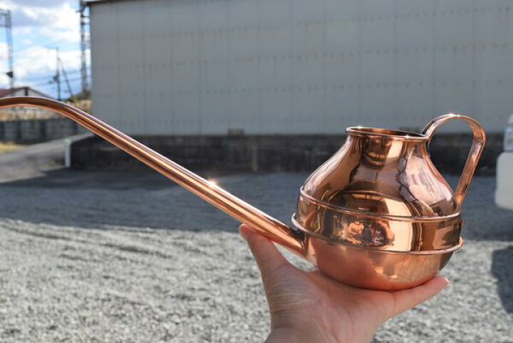 楽天市場 高級銅製水差し 大1 2型水差し ジョウロ 銅製 おしゃれ かわいい玄関に飾っても インテリアとしても庭に置くと映えます 水やりが楽しくなる 園芸百貨店何でも揃うこぼんさい