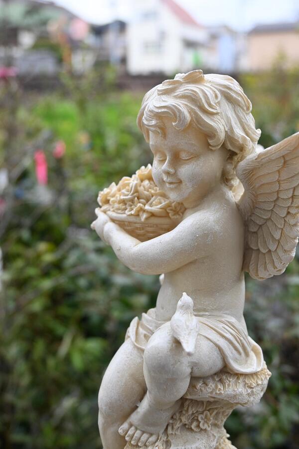 天使 石像 花を摘む ガーデン オブジェ 置物-