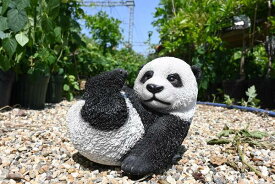 パンダパンダの置物　置物　かわいい置物小さいパンダ　子パンダ　ゆんゆんお庭や玄関に合います。プレゼントにもどうぞ。