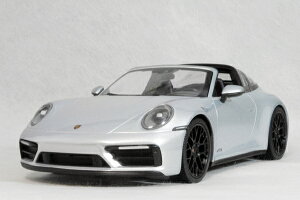 ~j`vX 1/18 XP[ ~jJ[|VF 911 ( 992 ) ^K 4 GTS2021N Vo[PORSCHE MINICHAMPS